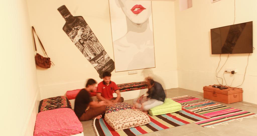 Doodle Rack Jaipur Room photo